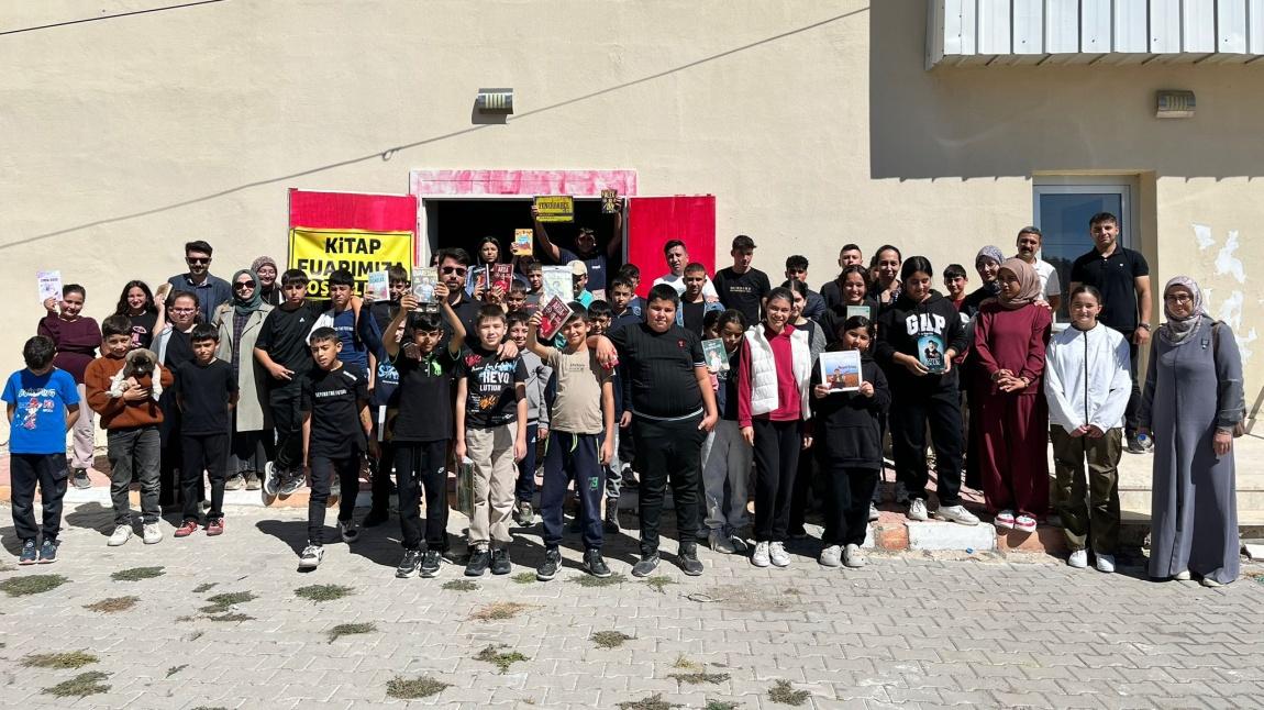 OKULUMUZ KİTAP FUARINDA